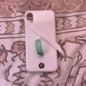 iPhone XS loopy case